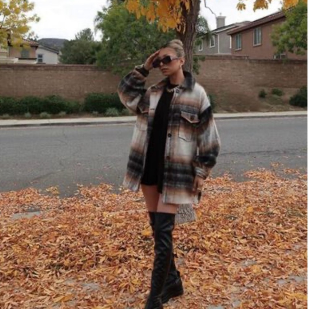 F21 brushed woven shacket